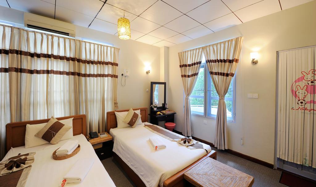 Cinderella Hotel Mawlamyine Oda fotoğraf