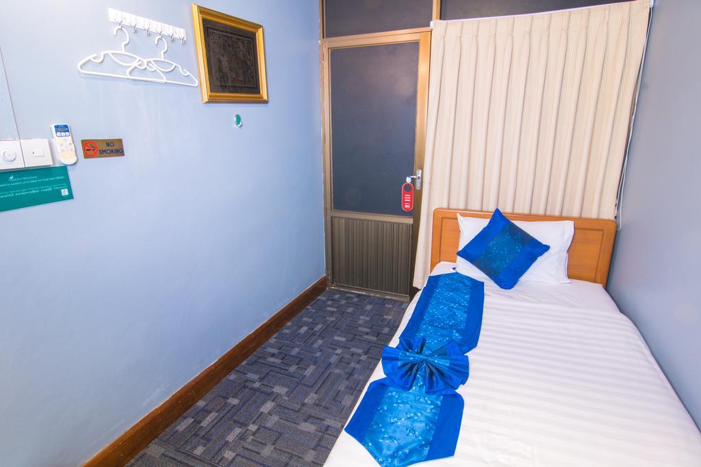 Cinderella Hotel Mawlamyine Dış mekan fotoğraf