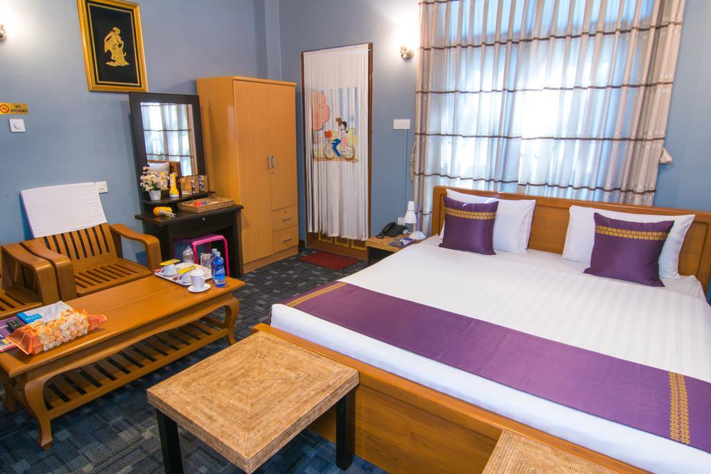 Cinderella Hotel Mawlamyine Dış mekan fotoğraf